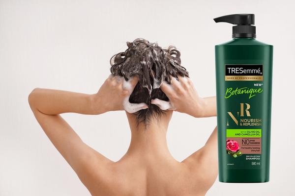 rejuvenate-hair-with-perfect-shampoo