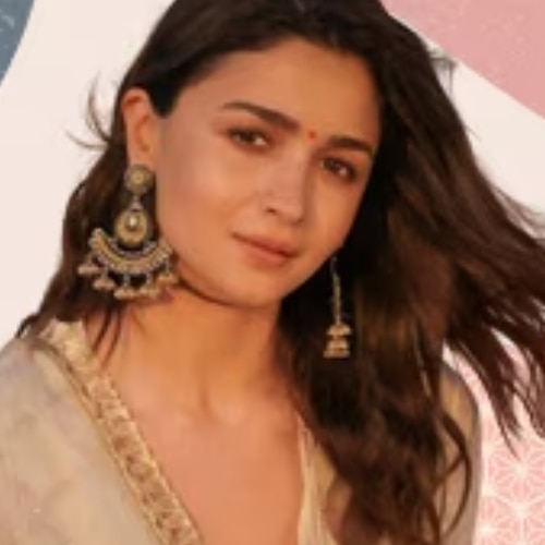 Get the look- Alia Bhatt’s sun-kissed faux freckle makeup - thumbnail