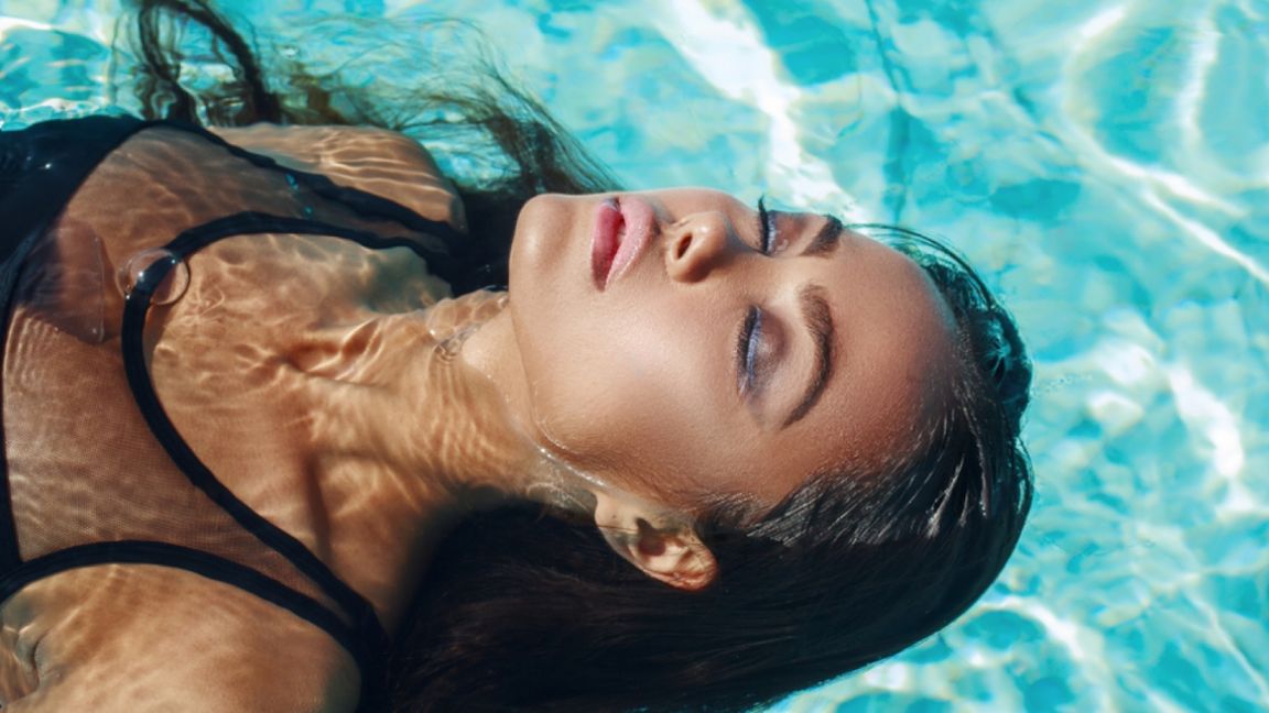 Waterproof Makeup Essentials You Need This Monsoon Season