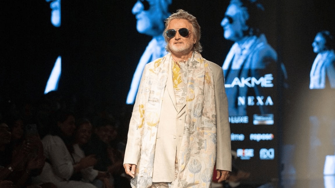 Rohit Bal presenting at Lakmē Fashion Week X FDCI