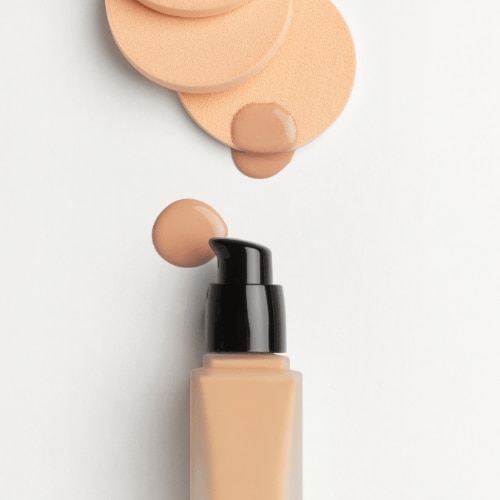 Choose The Right Foundation for Oily Skin