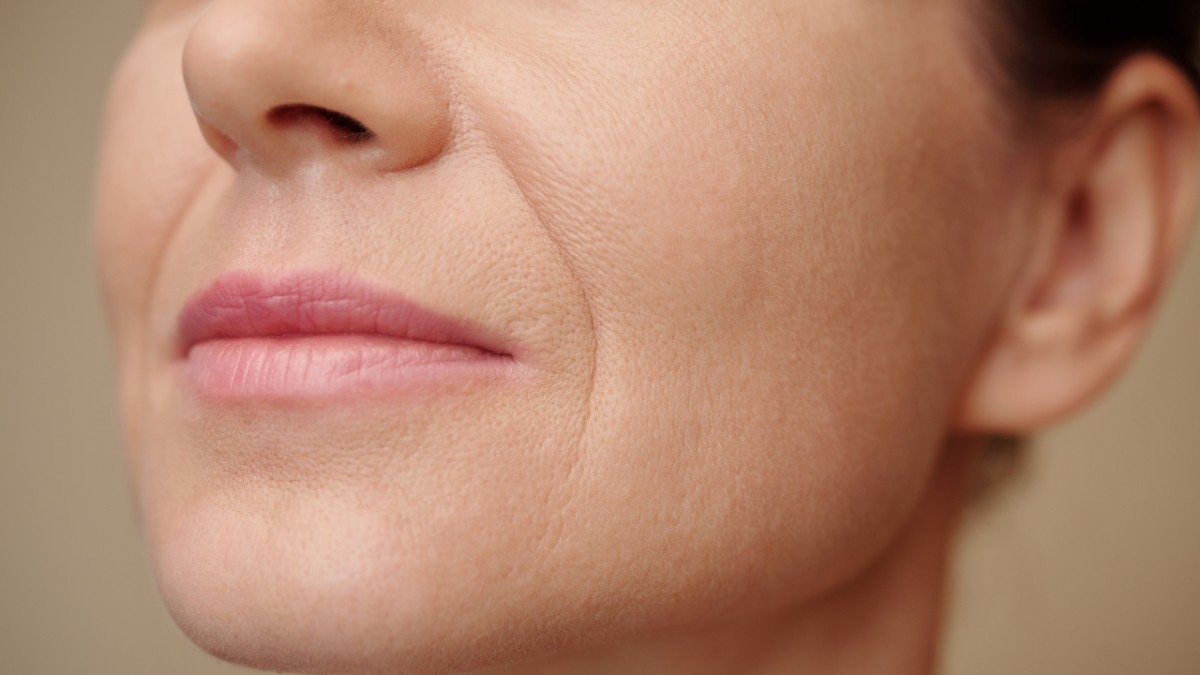 Gets rid of dead skin cell