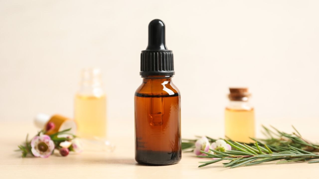 Tea tree oil for fungal acne