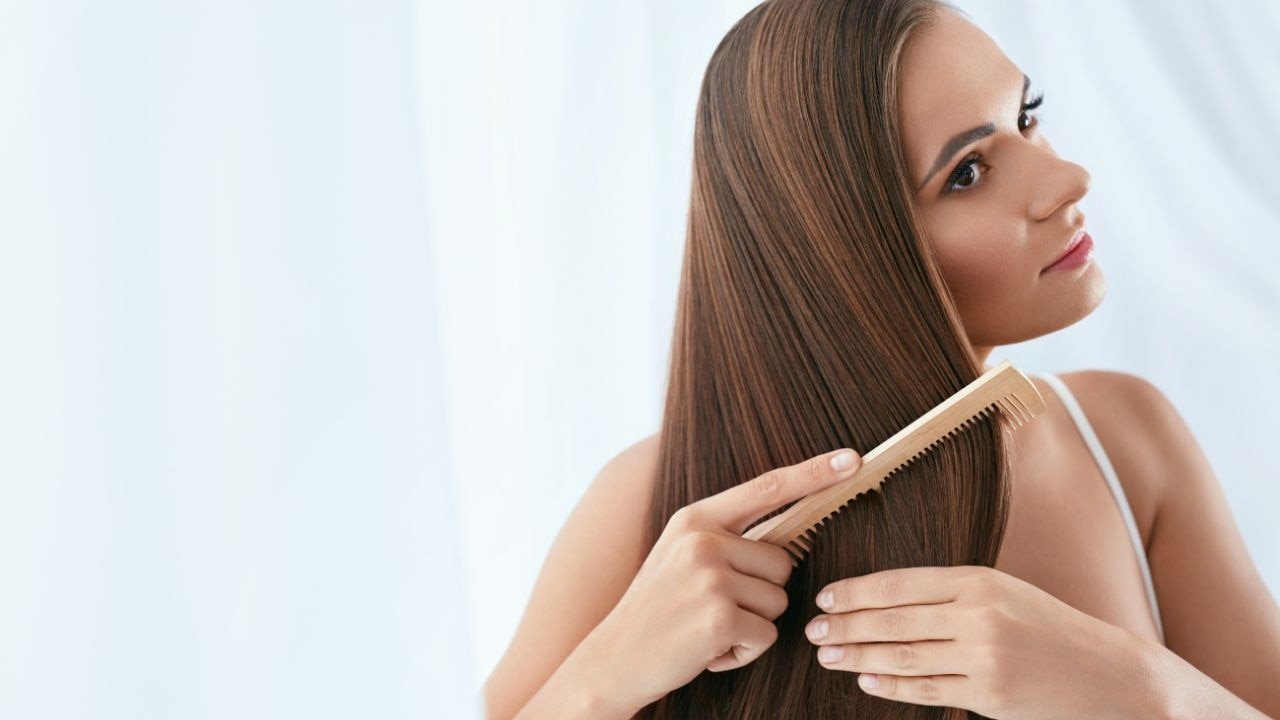Neem oil promotes hair growth