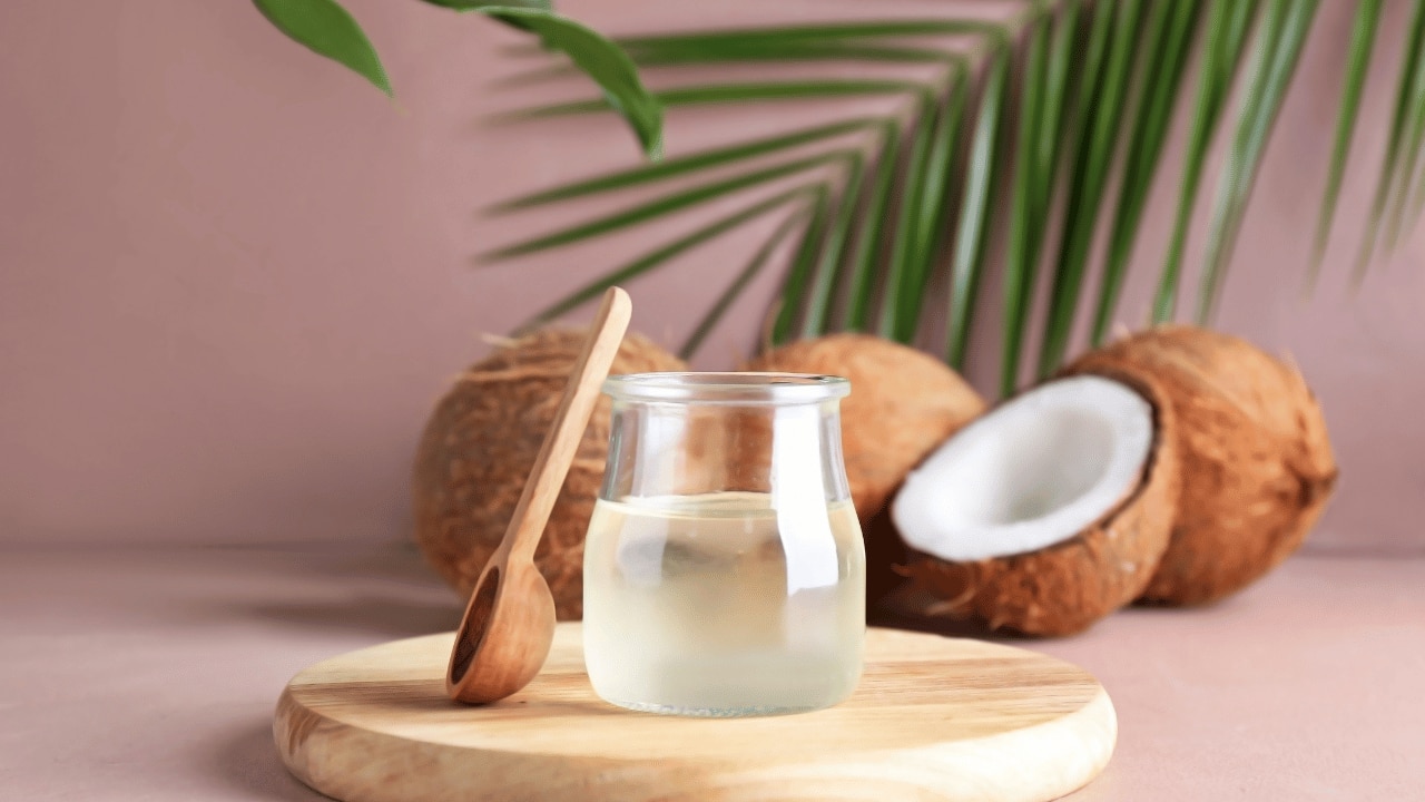 Aloe Vera and Coconut Oil Mask