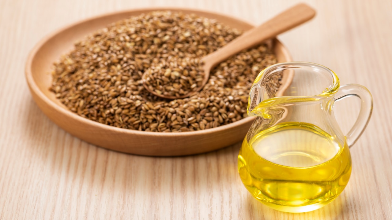 Flaxseed hair oil