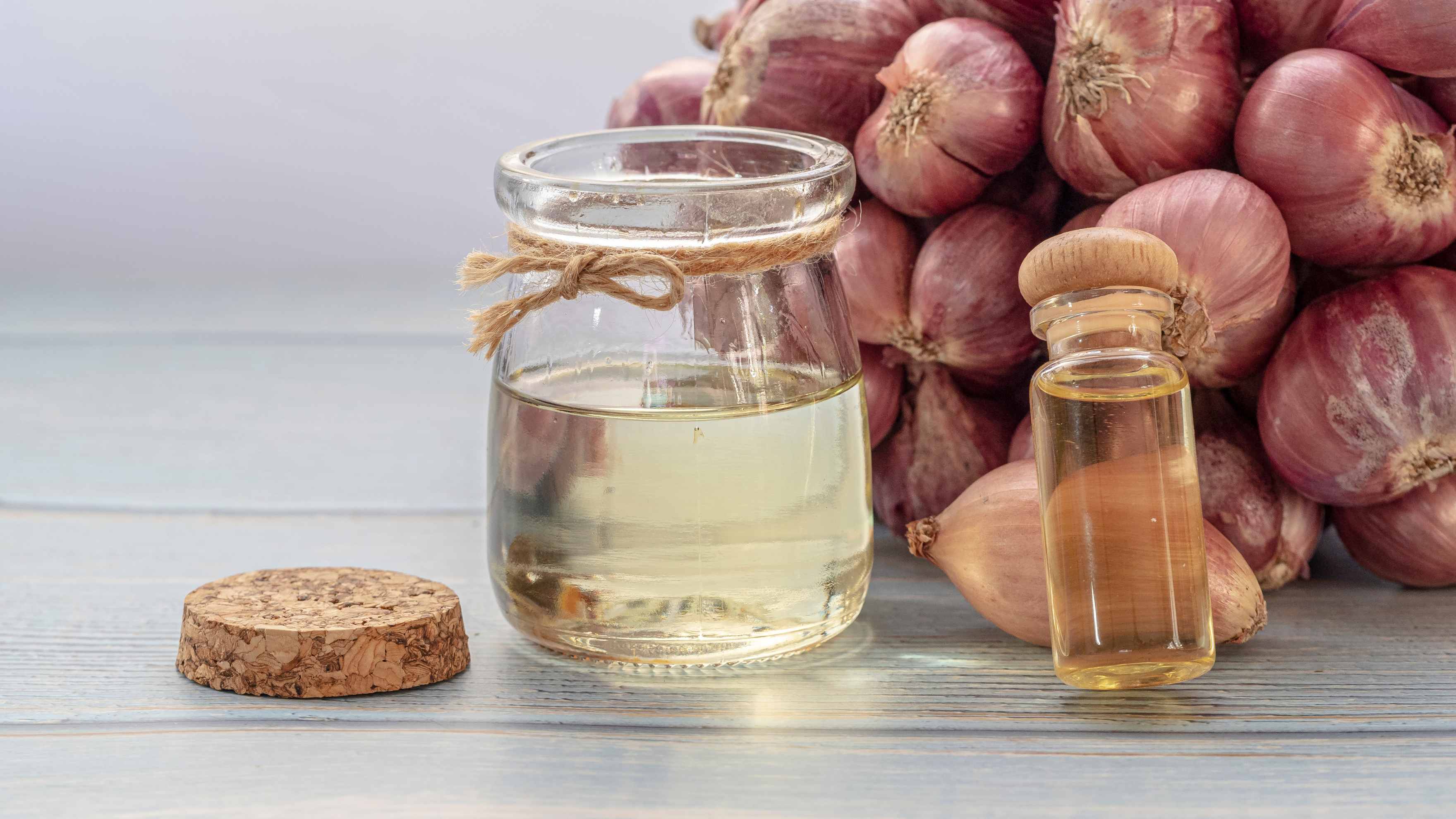 Benefits of using onion oil for the hair