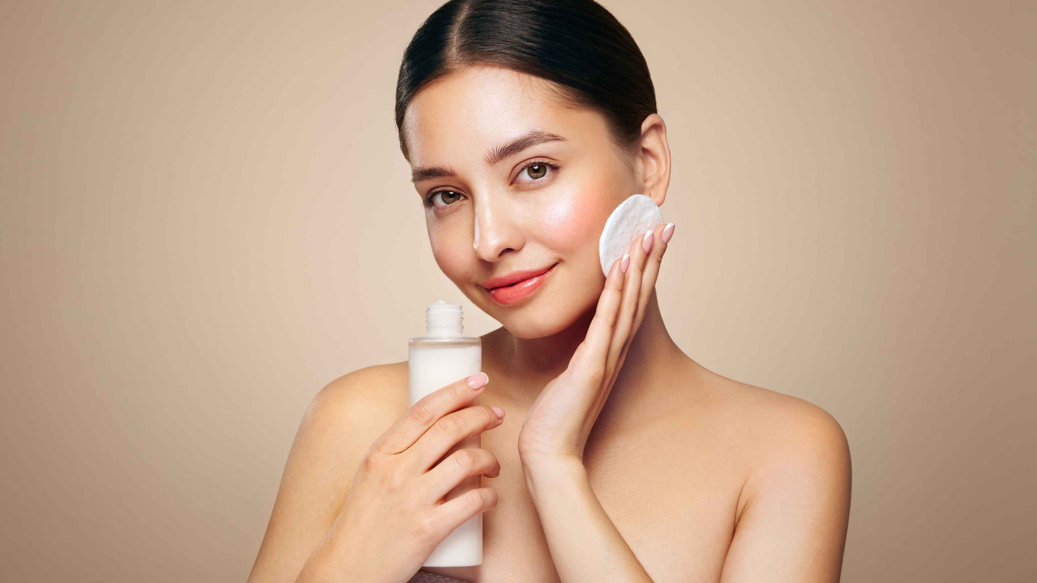 1. What is face bleach and how does it work?