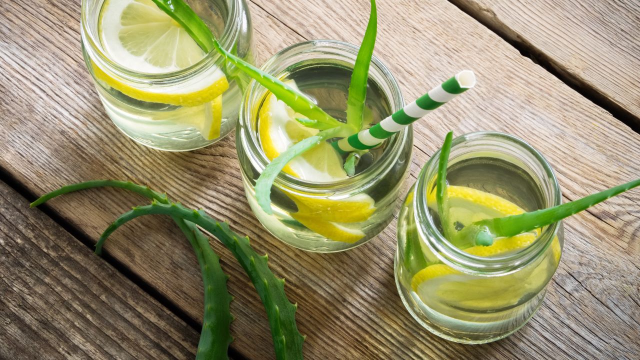 2. Aloe vera and lemon juice