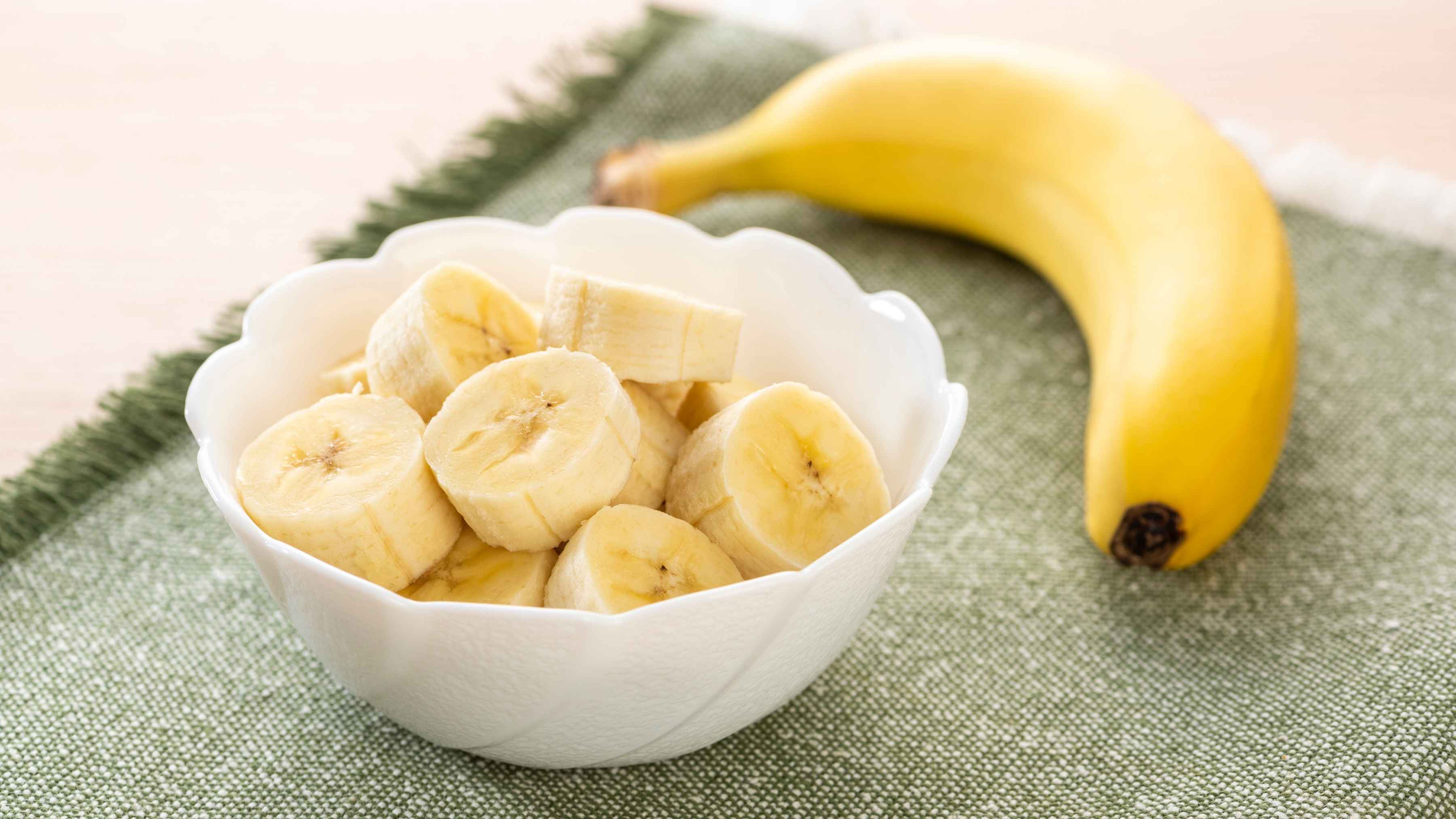 5 Homemade Banana Face Masks For Problem-Free Skin