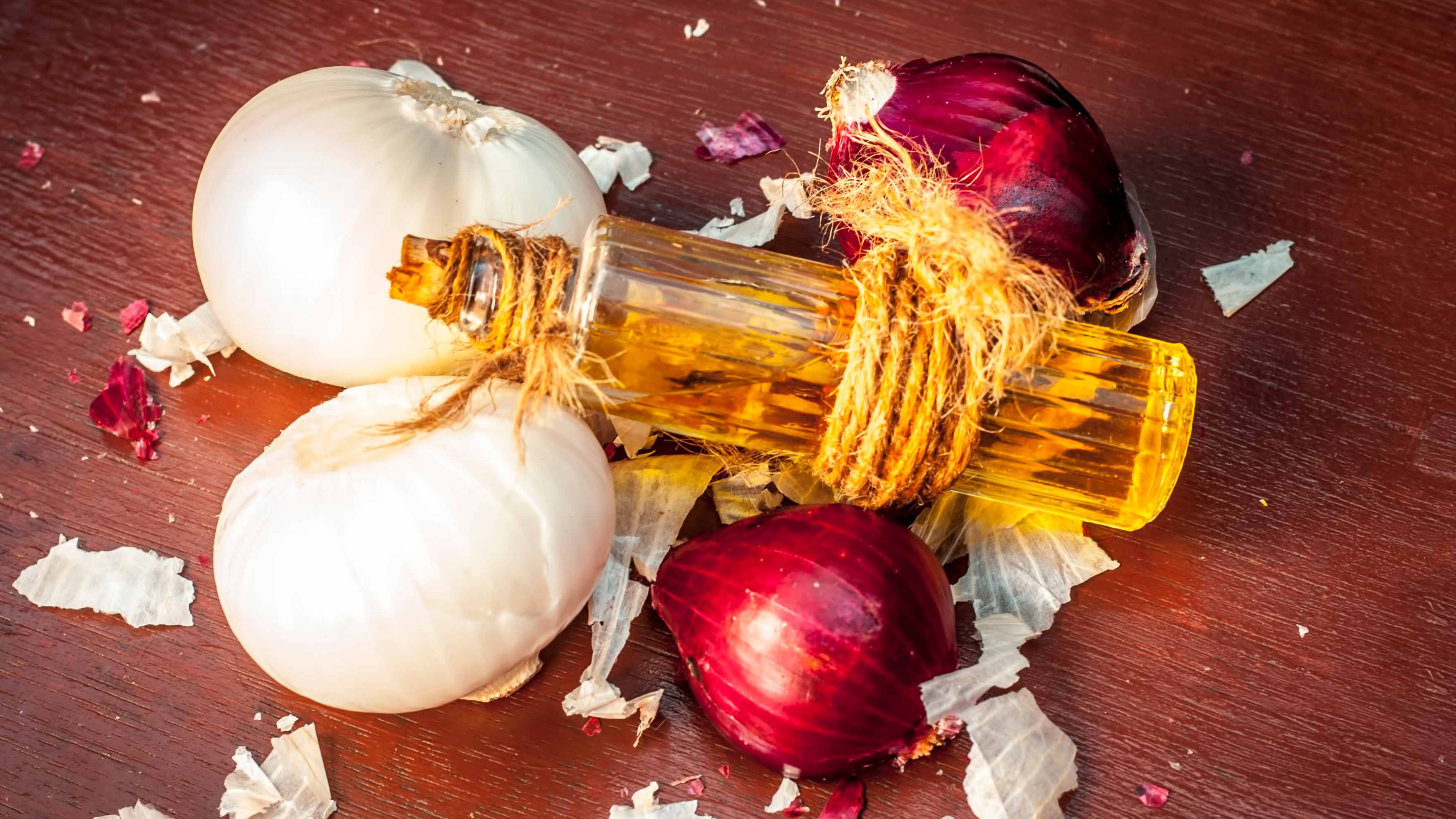Things to remember while using onion oil for hair