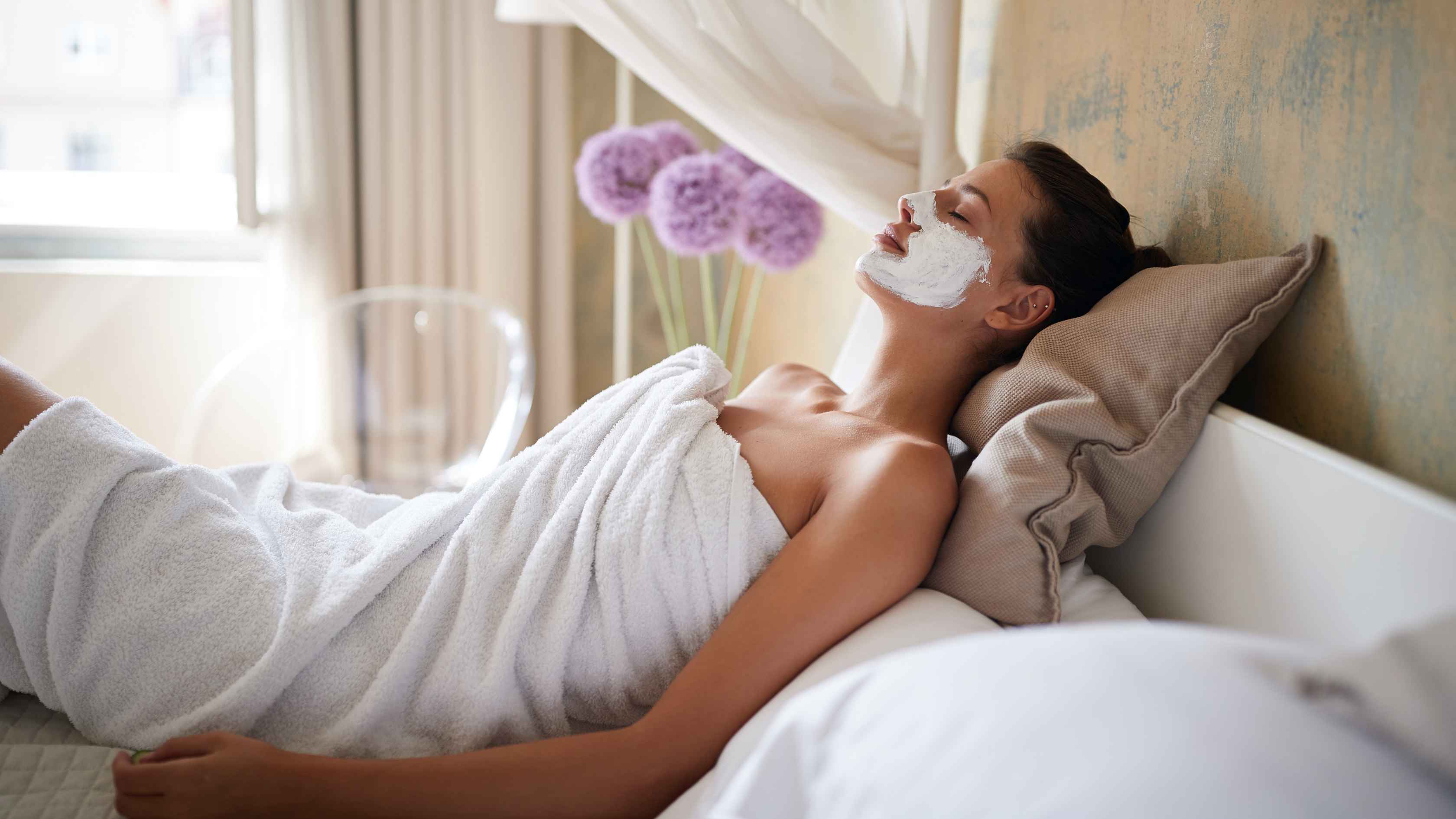 6. How to use facial bleach kit at home?