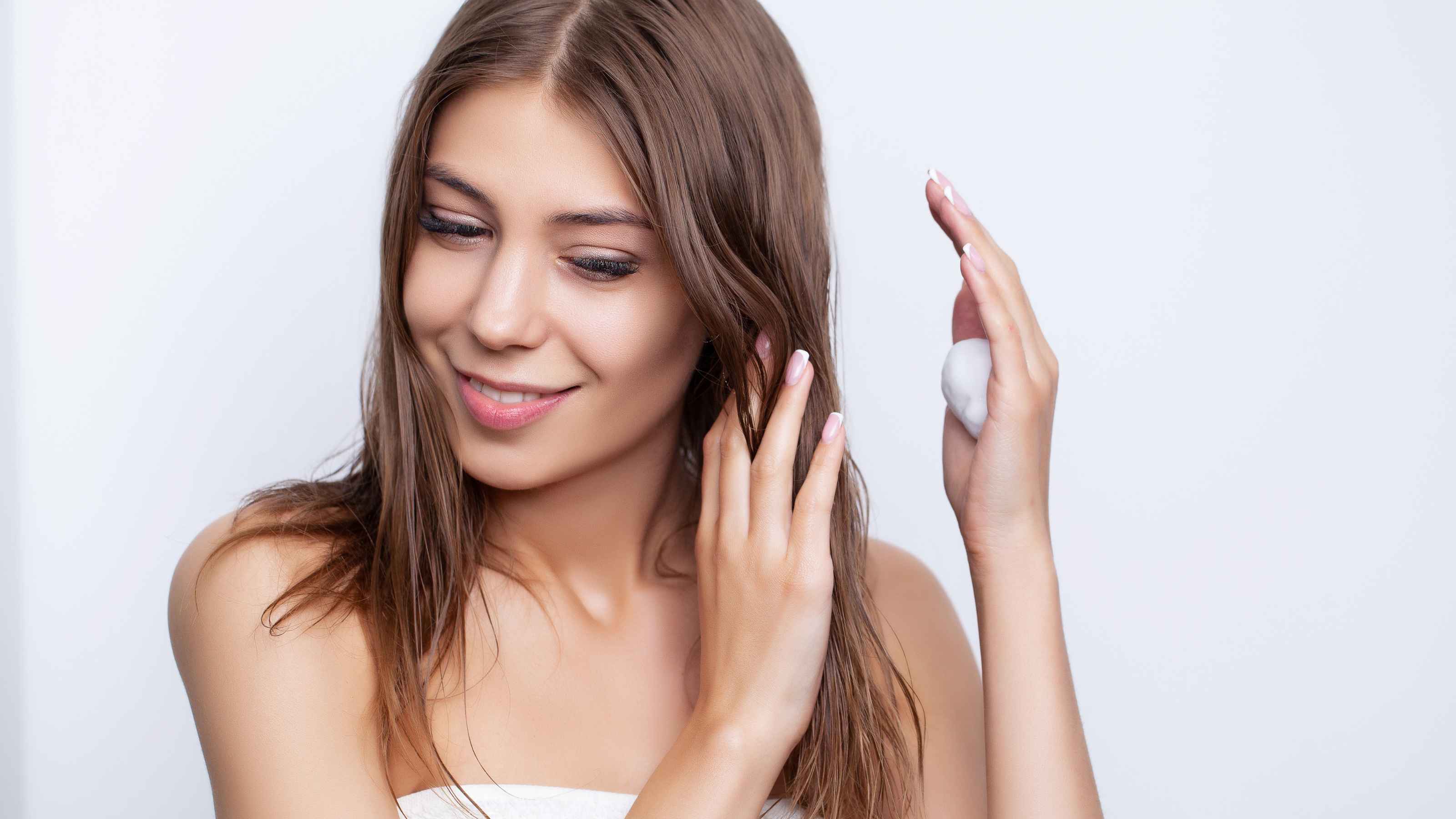 How to apply a leave-in conditioner?