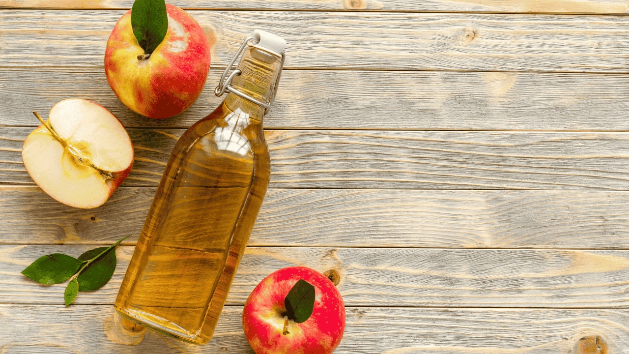 09. Aloe Vera And Apple Cider Vinegar Mask