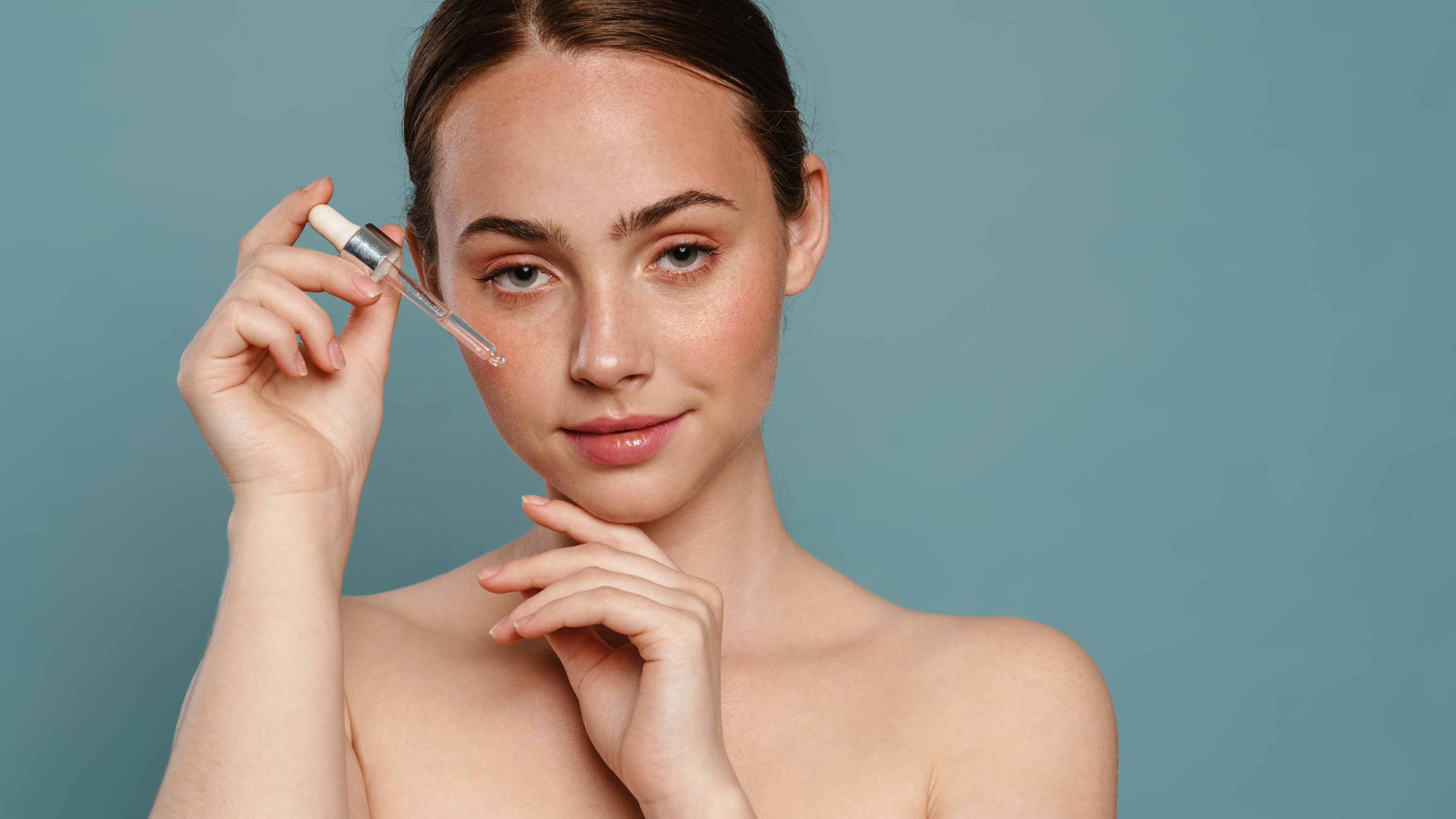 Benefits of Using Skin Lightening and Brightening Serums