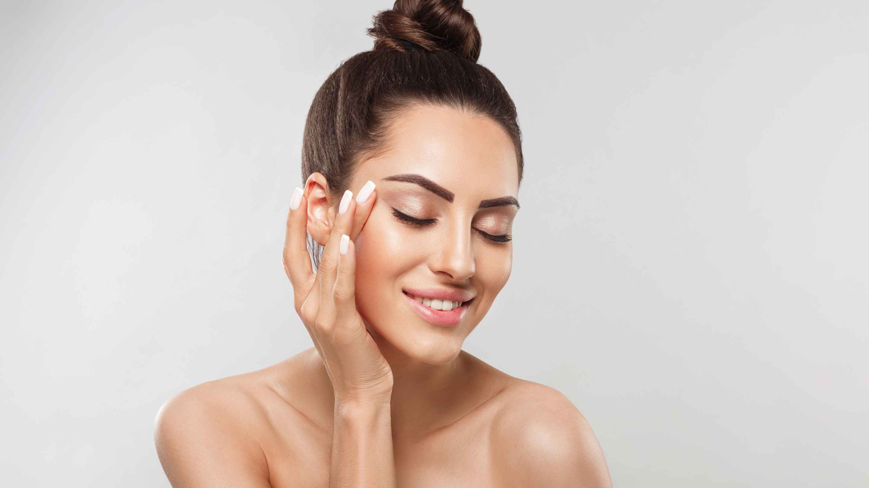 Clueless About Face Bleach? Get All The Dope Here!