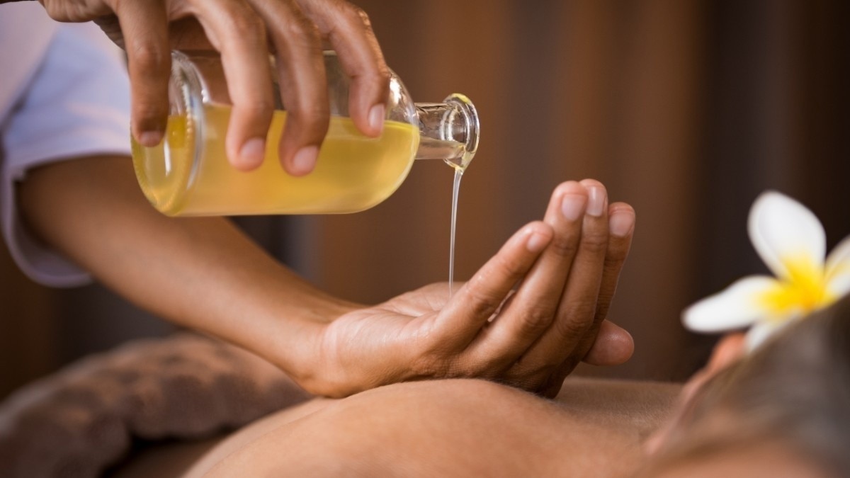 2. Coconut Oil and Lemon Massage