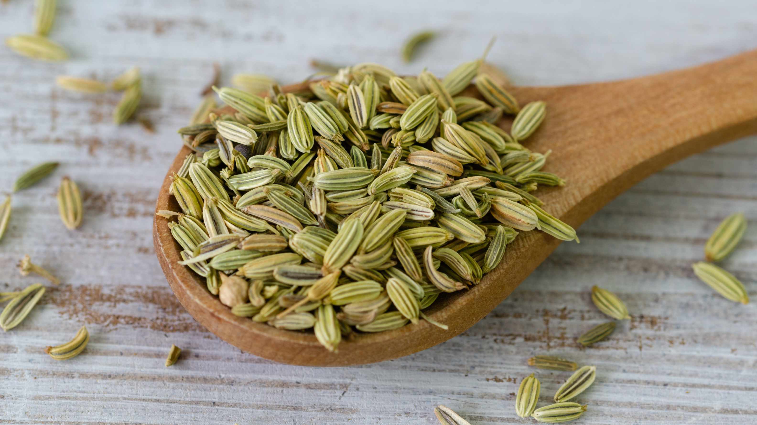 Discover fennel seeds benefits for skin and hair
