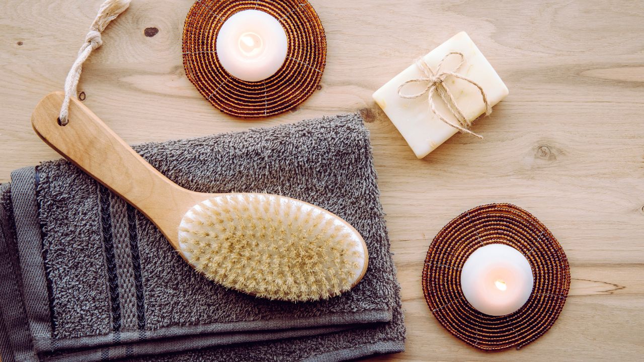 - Eliminates toxins from the body