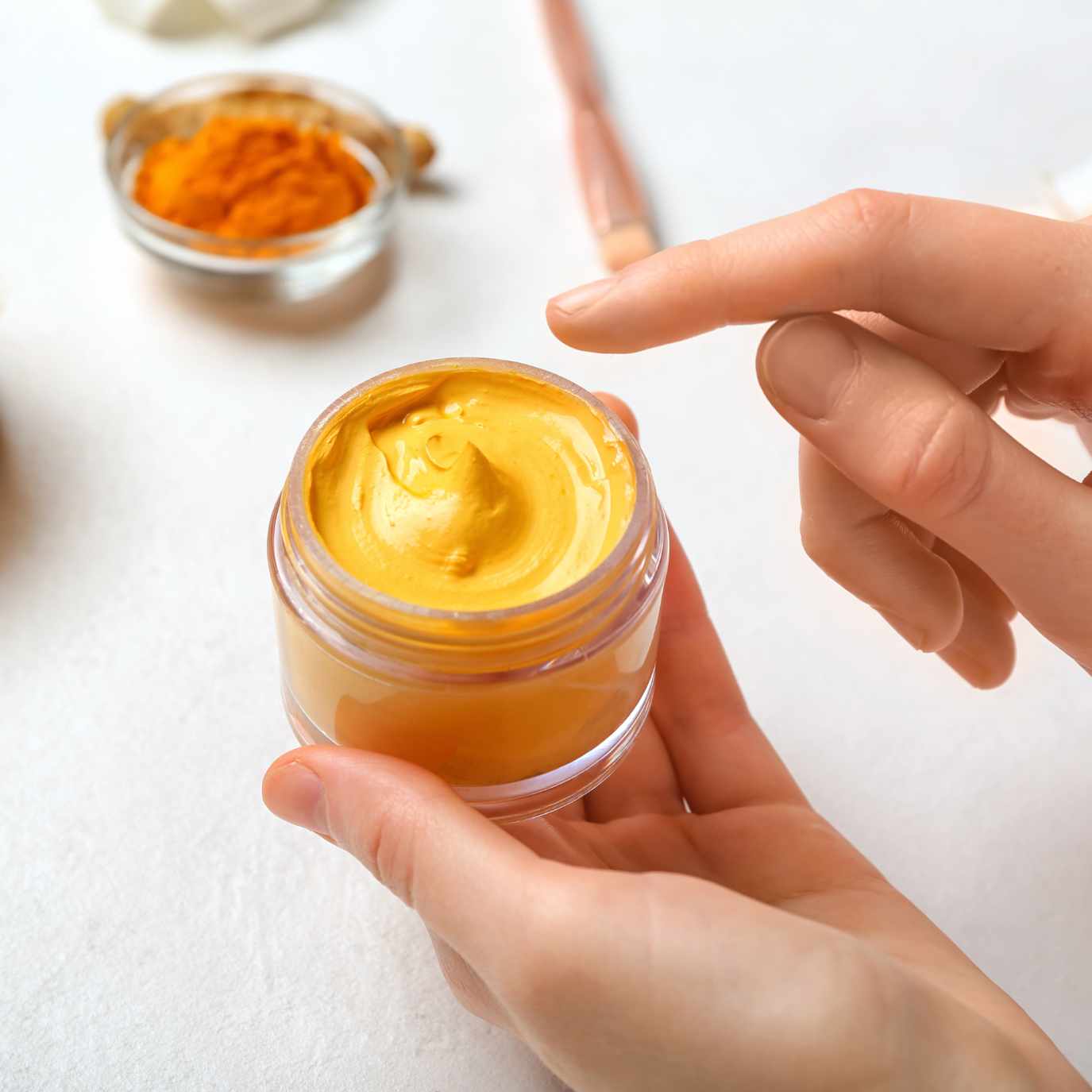 Turmeric for Acne and Scars: Best Natural Face Masks 