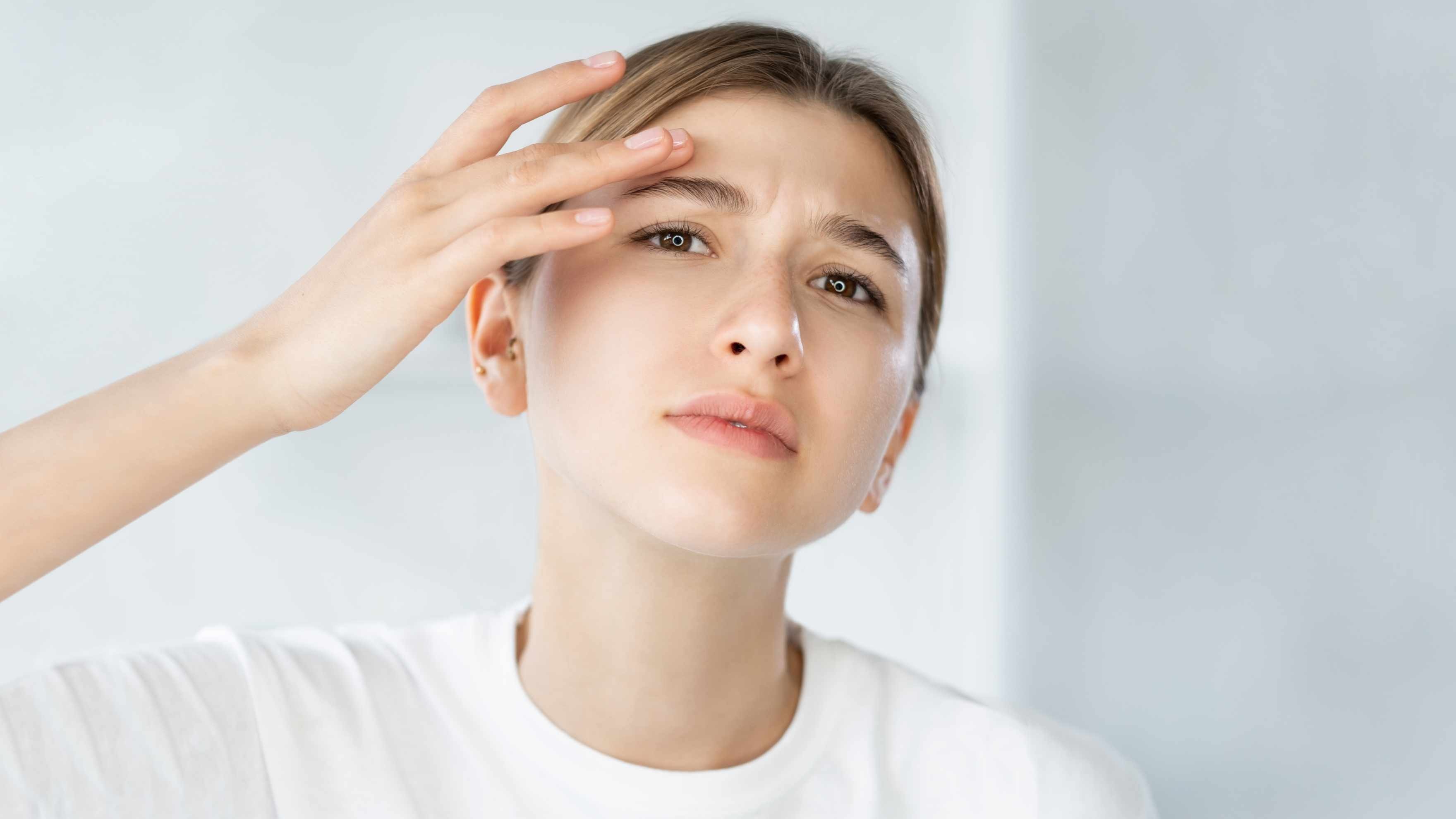 Fights Acne and Blemishes