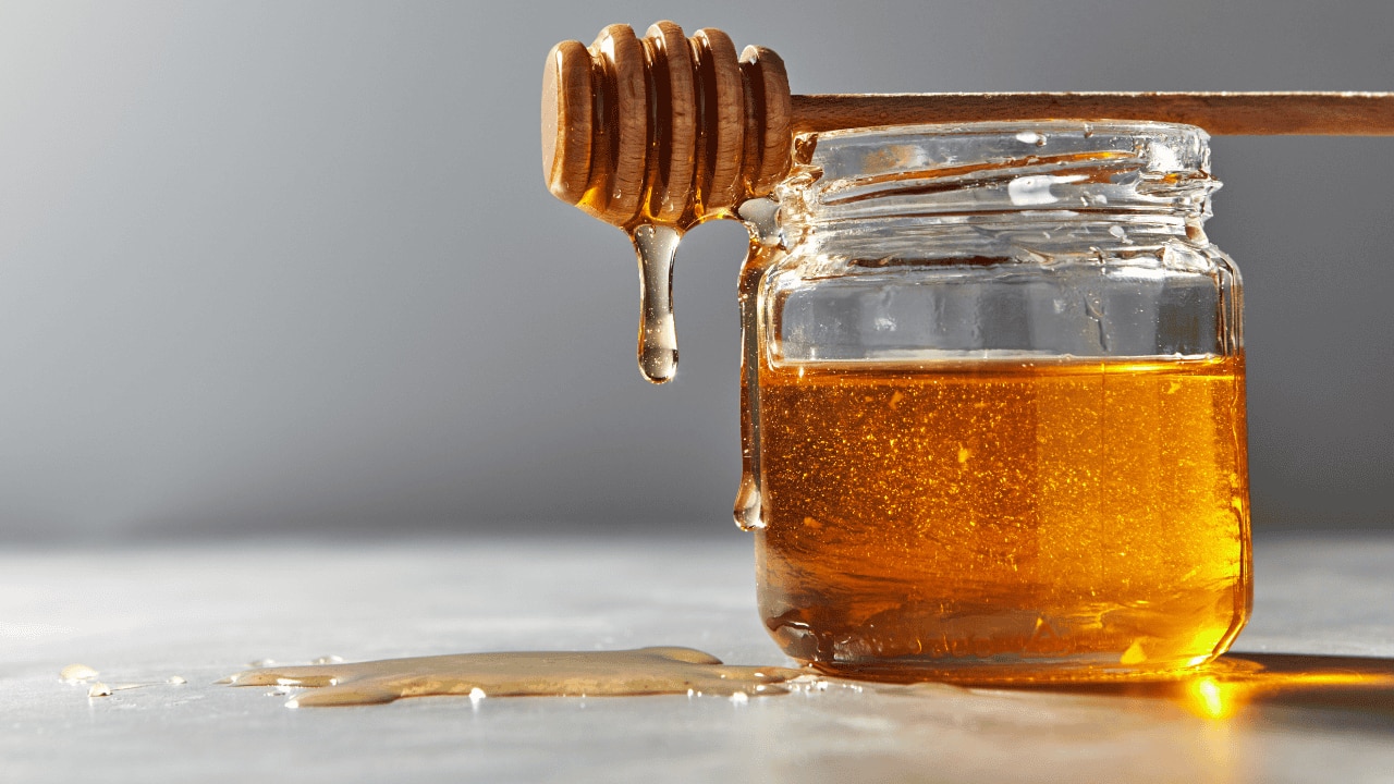 05. Aloe Vera And Honey Face Mask