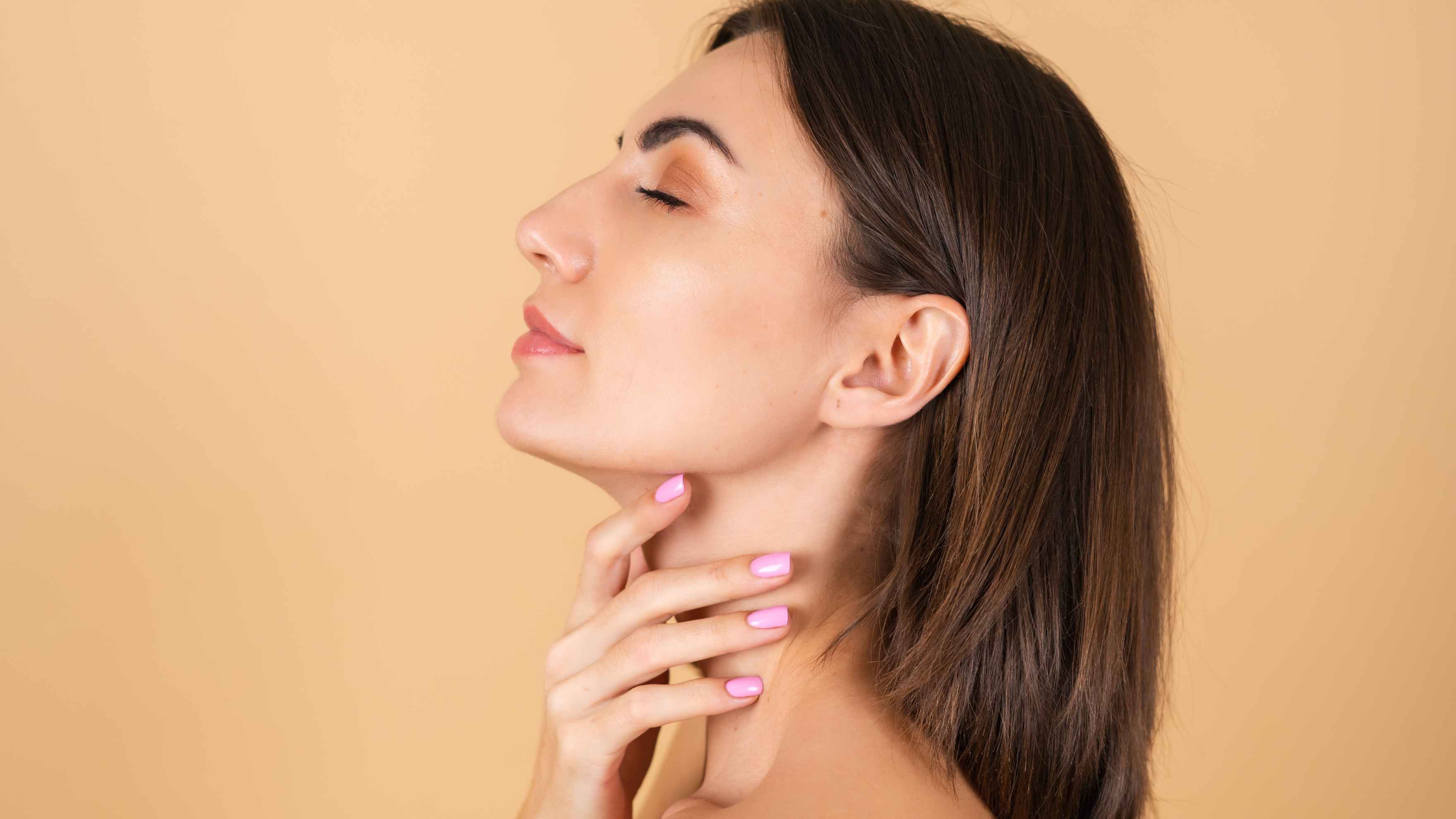 How to Apply Mitti on Face the Right Way