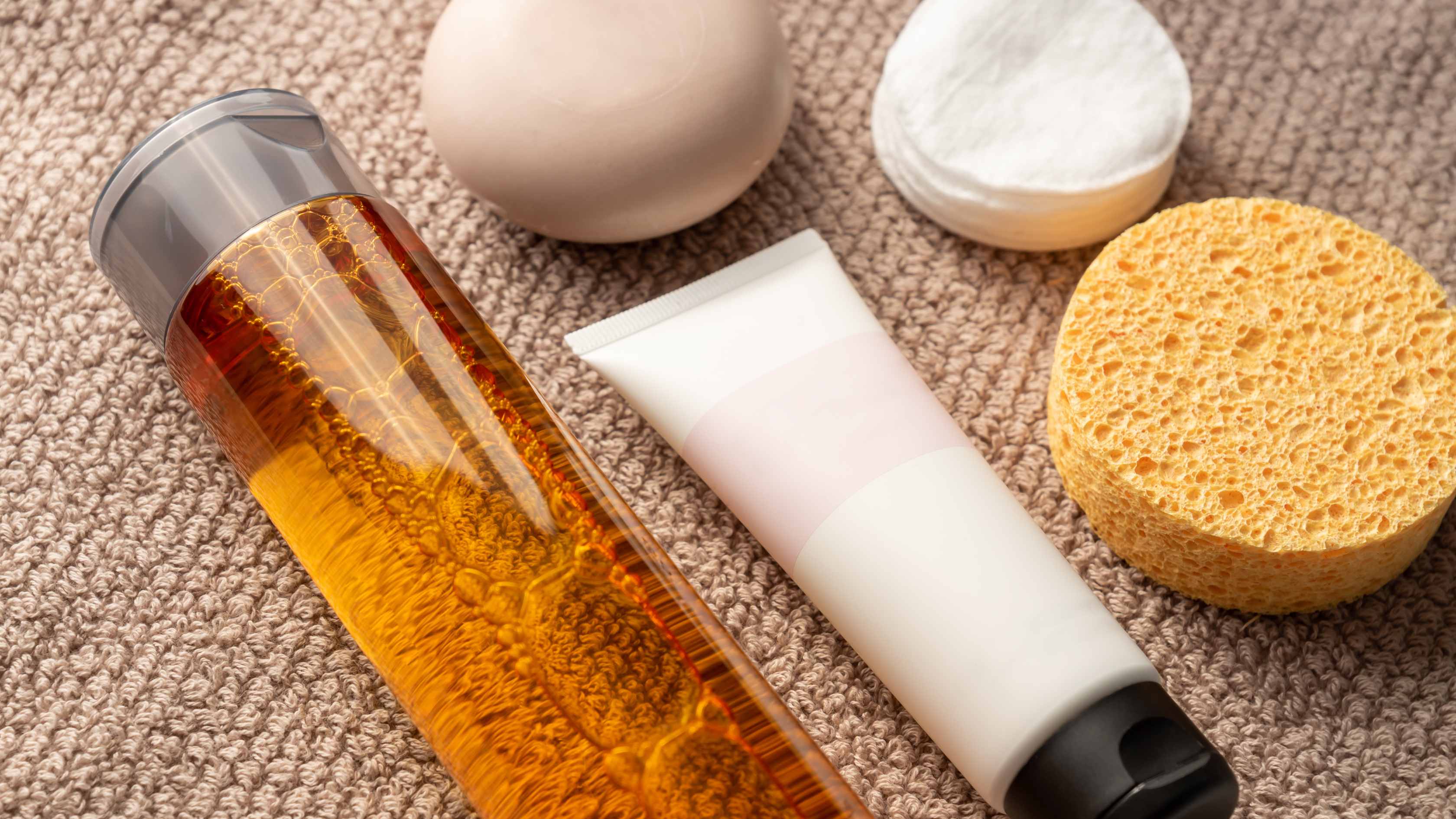 How to Choose the Best Face Wash for Oily Skin