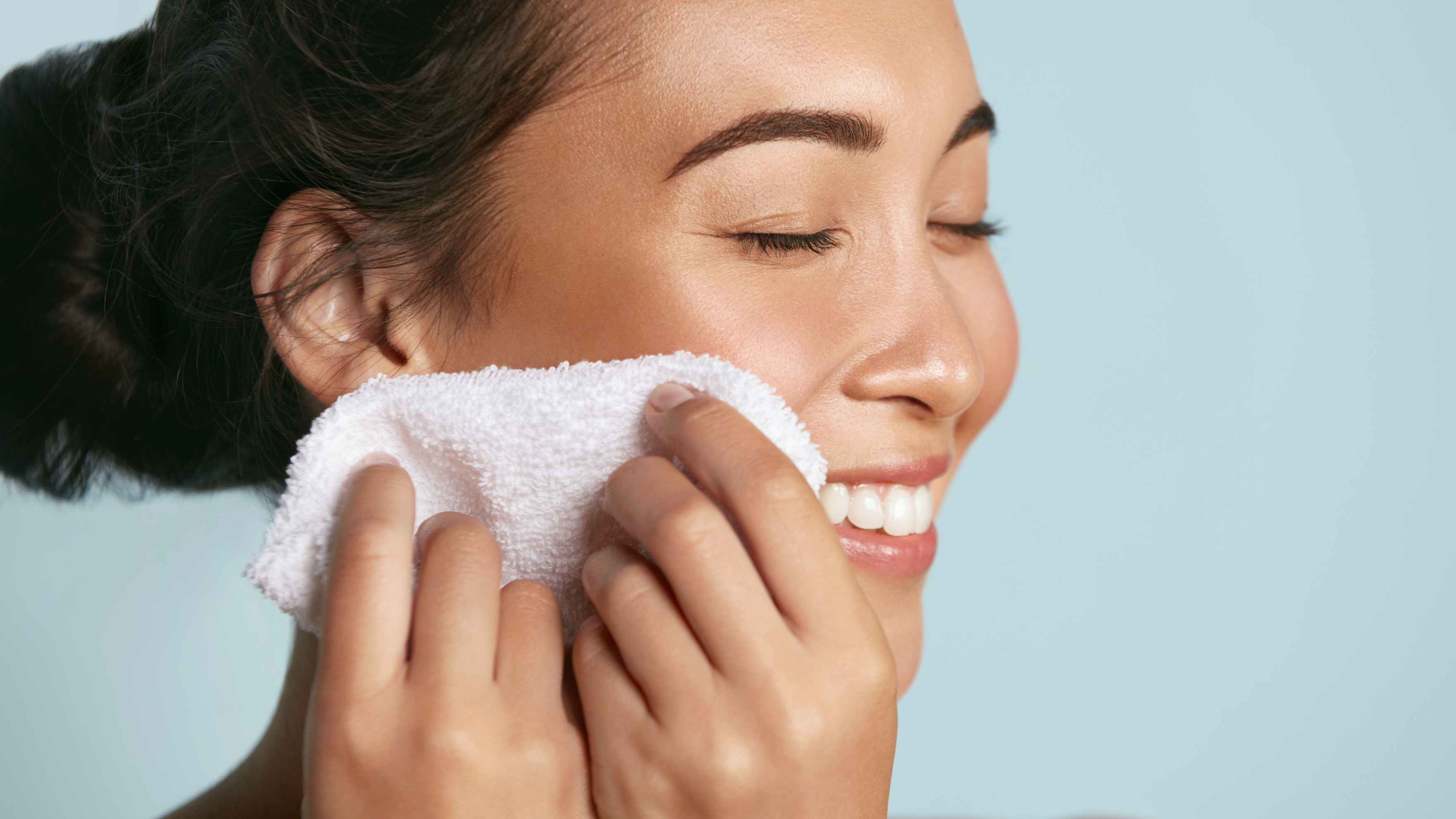 How to Use Kojic Acid Face Wash