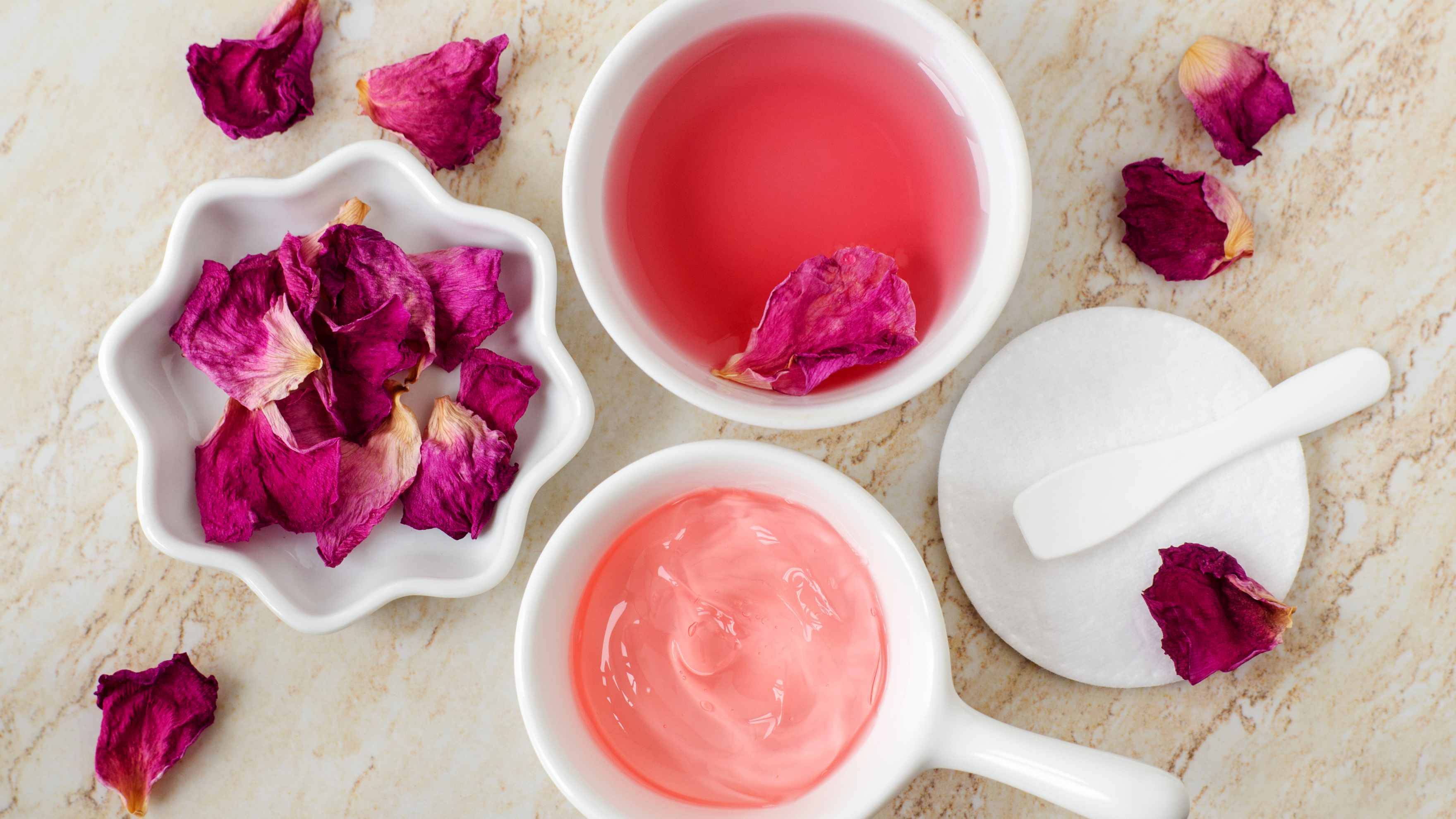How to Use Rose Water for Face Daily