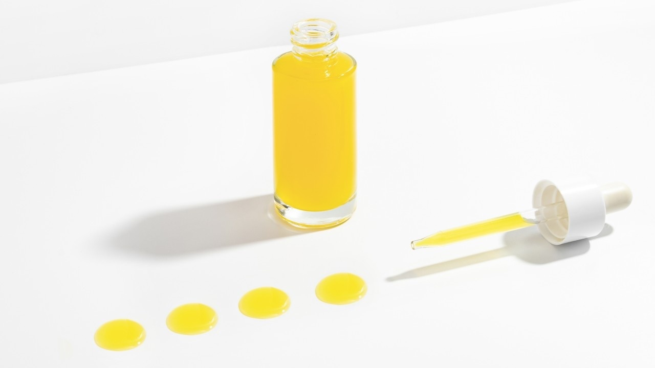 How to pick a vitamin c serum for oily skin