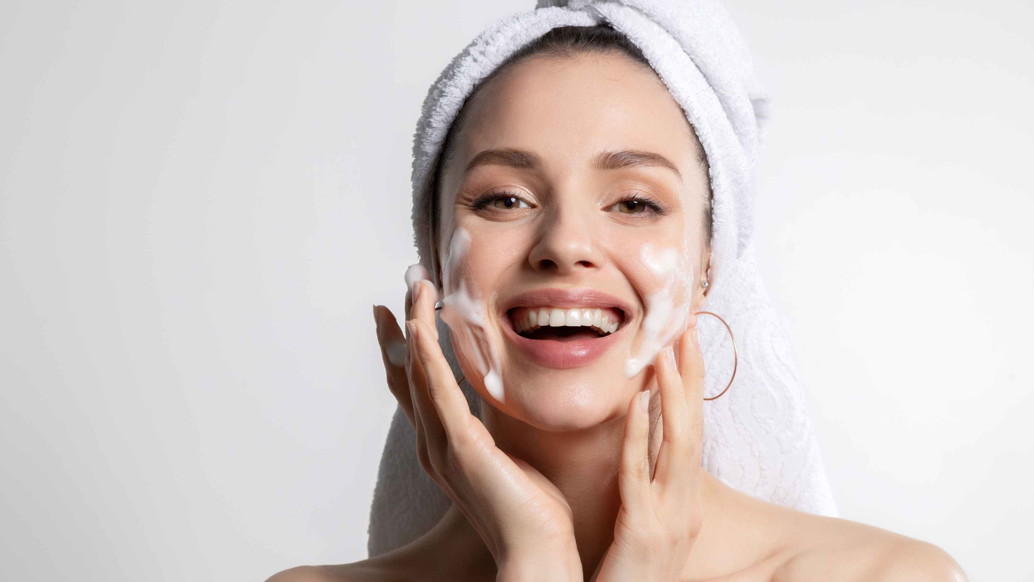 Kojic Acid Face Wash Benefits