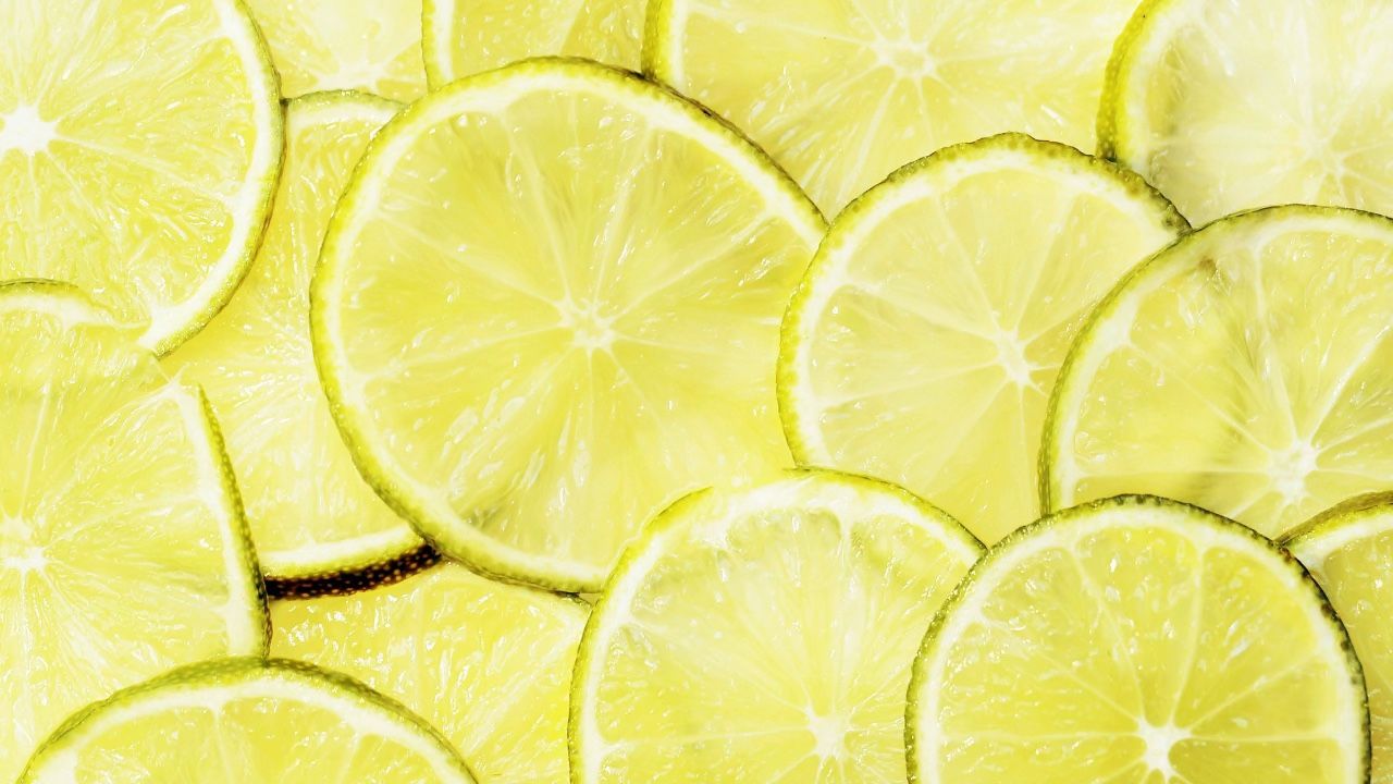 5. Lemon And Mint Face Mask
