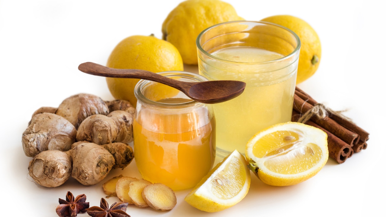 3.Lemon juice and cinnamon