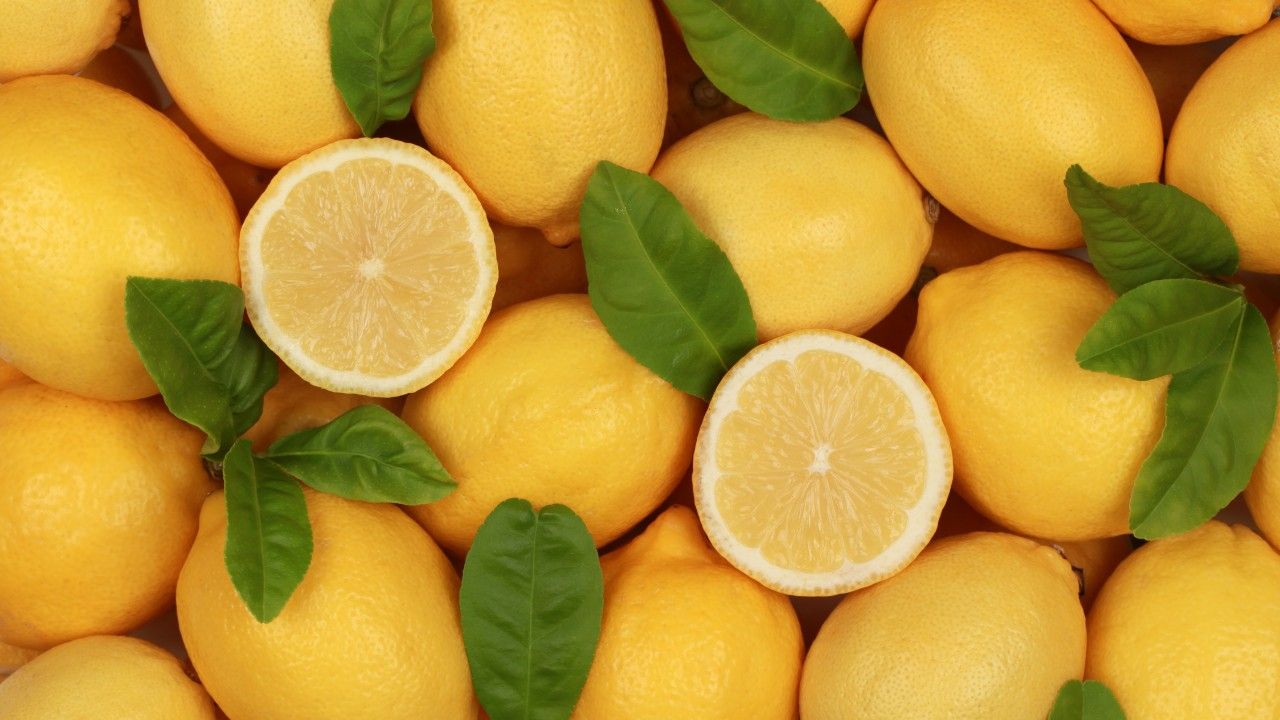 2. Lemon for freckles