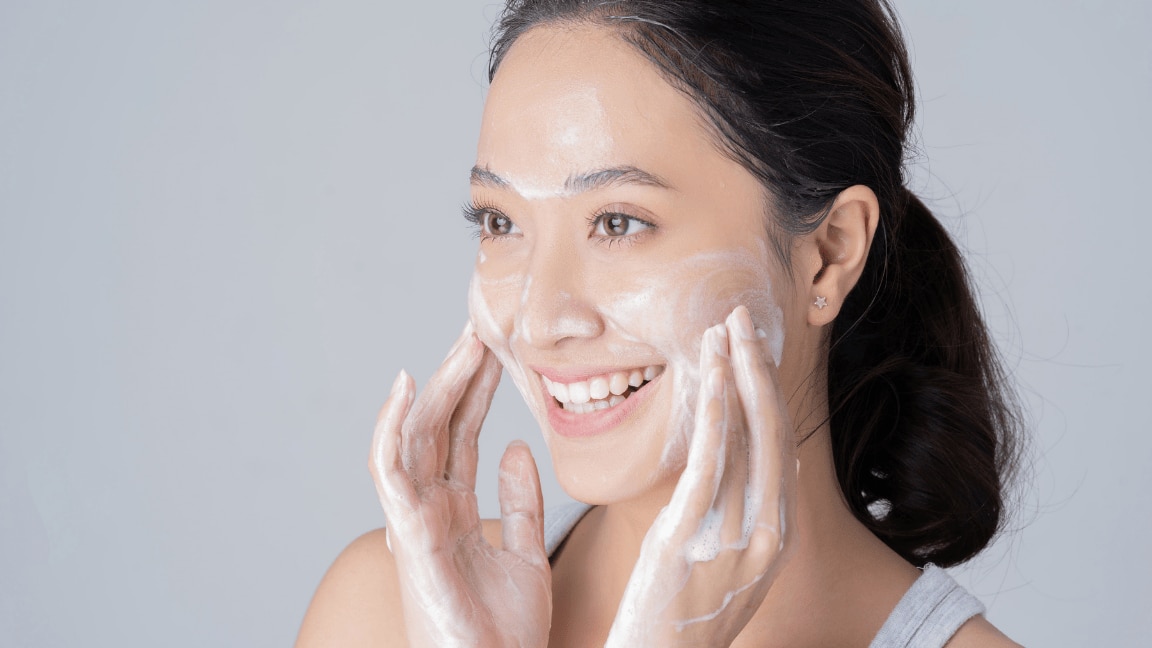 How To Clean Your Face At Home—A Step-By-Step Guide!