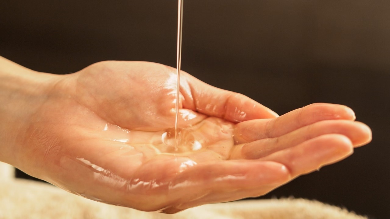 4. Oil massage