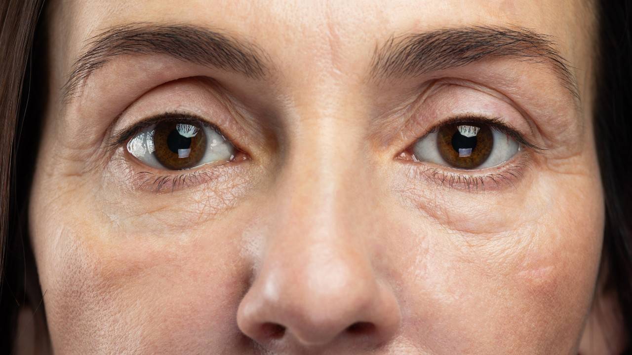 Prevents premature ageing