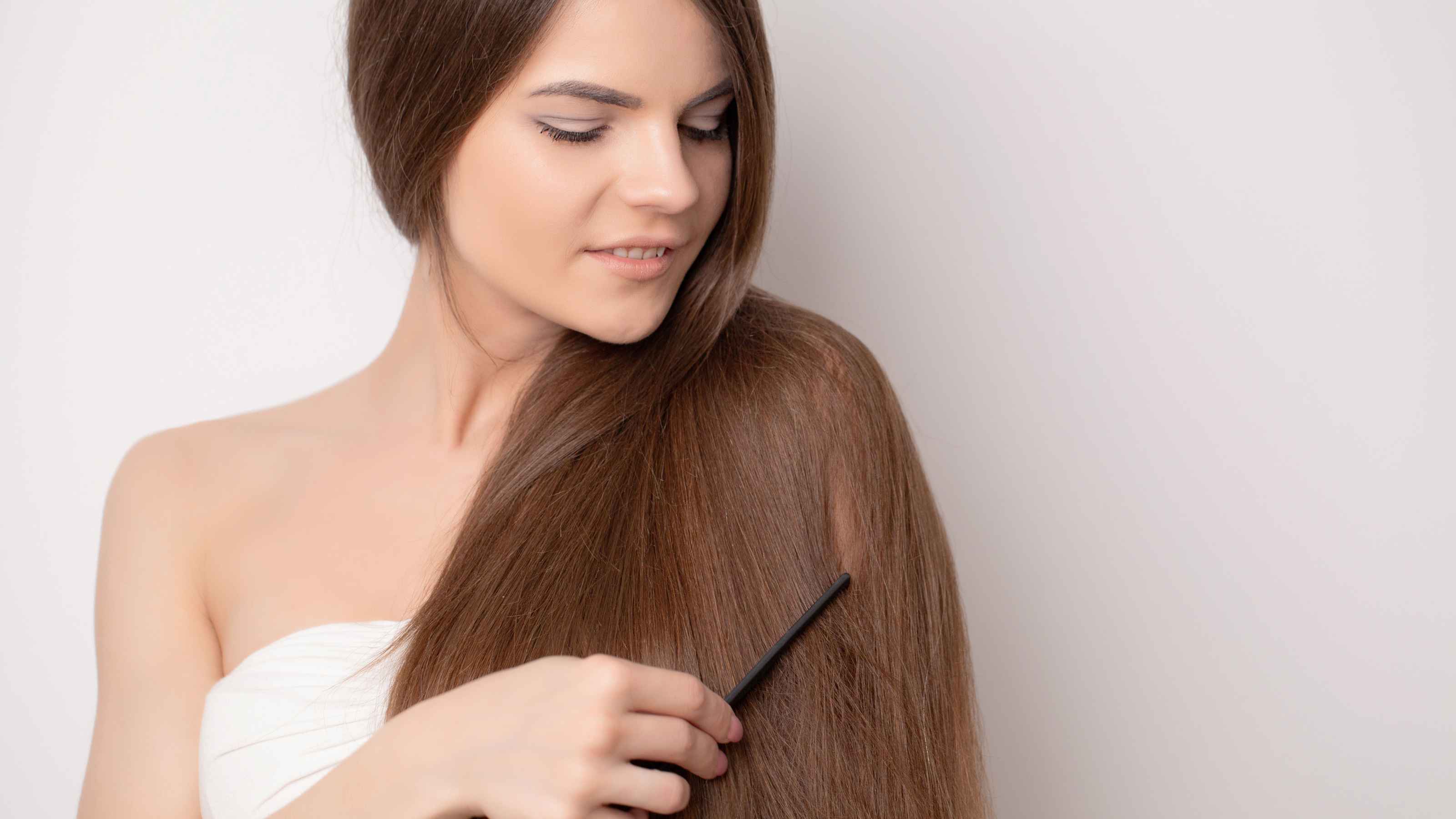 Promotes hair growth