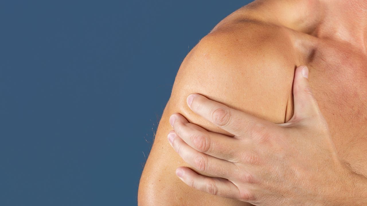 - Relieves sore muscles