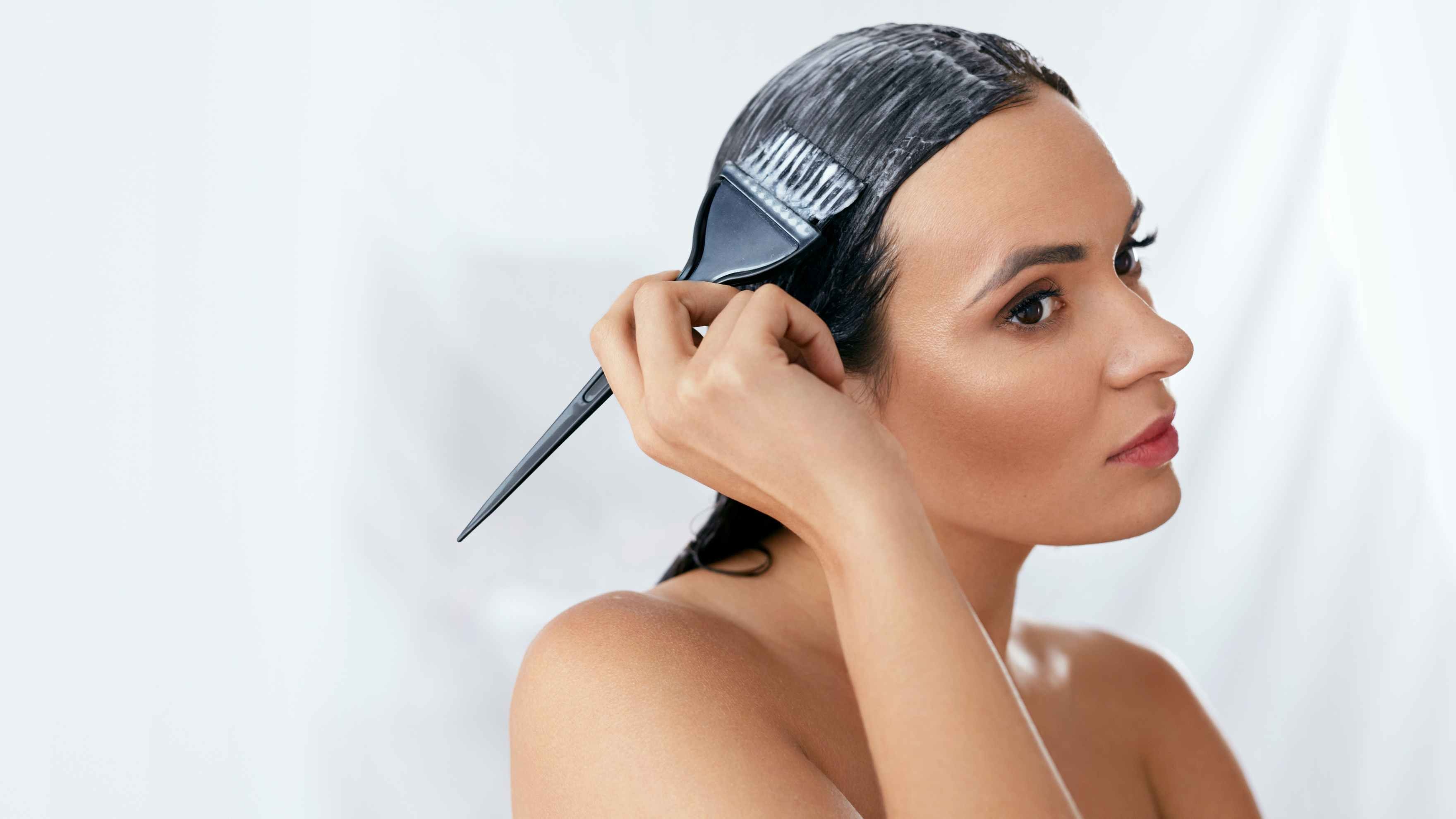 How to Apply Hair Mask on Dry Hair: Step-by-Step Application