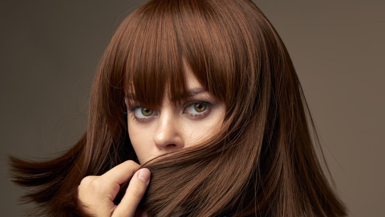 Style your Curtain Bangs