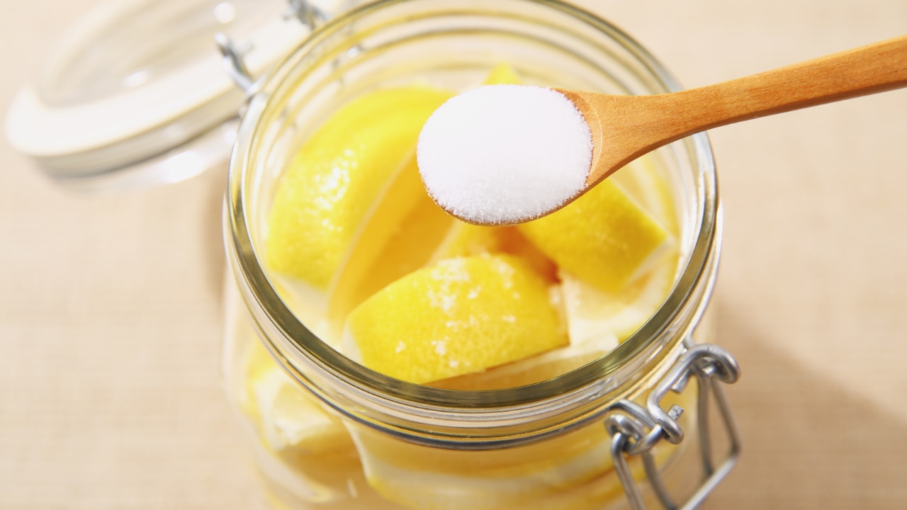 Sugar and lemon