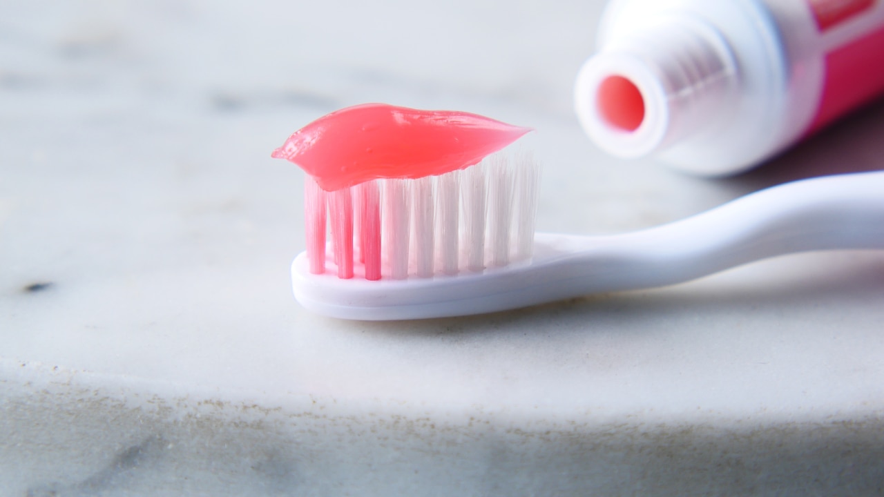 2.Use toothpaste on your nose