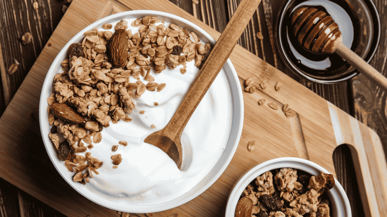 Yoghurt and Almond Scrub