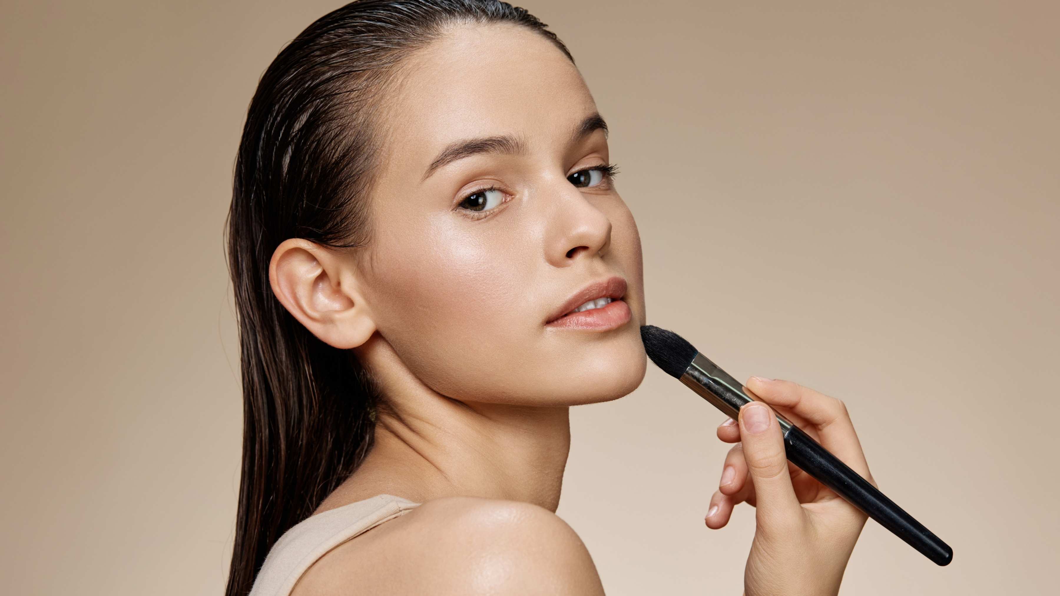 Foundation for oily skin with zero Grease