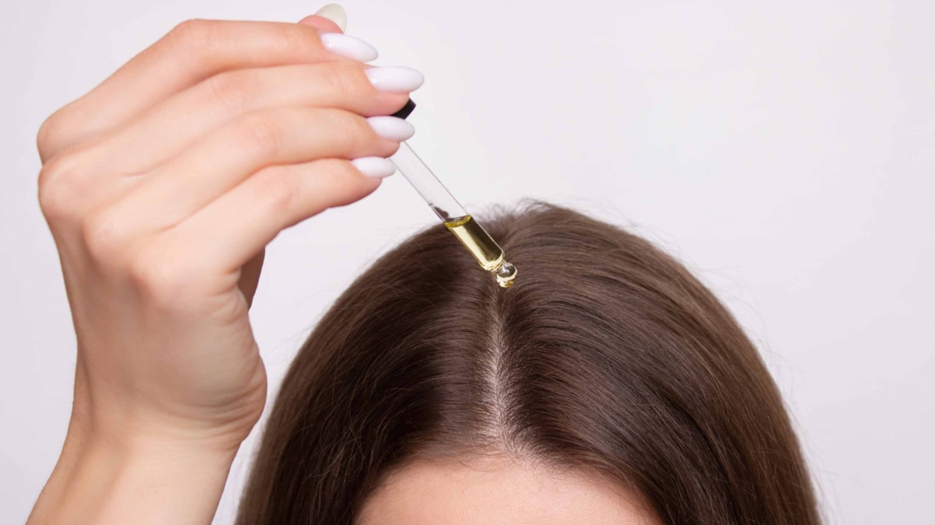 How to Apply Castor Oil on Hair