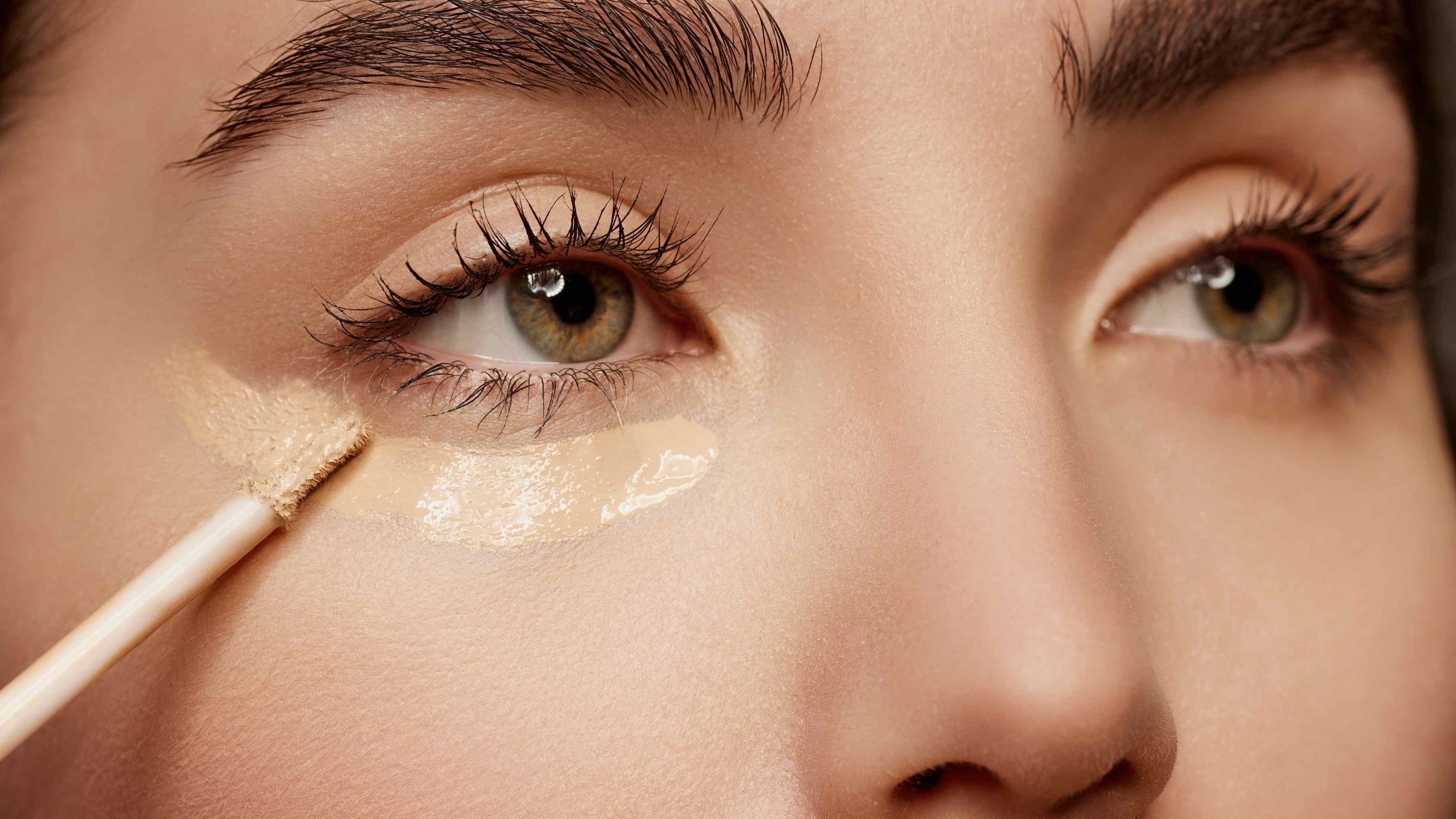 How-to-choose-concealer-shade