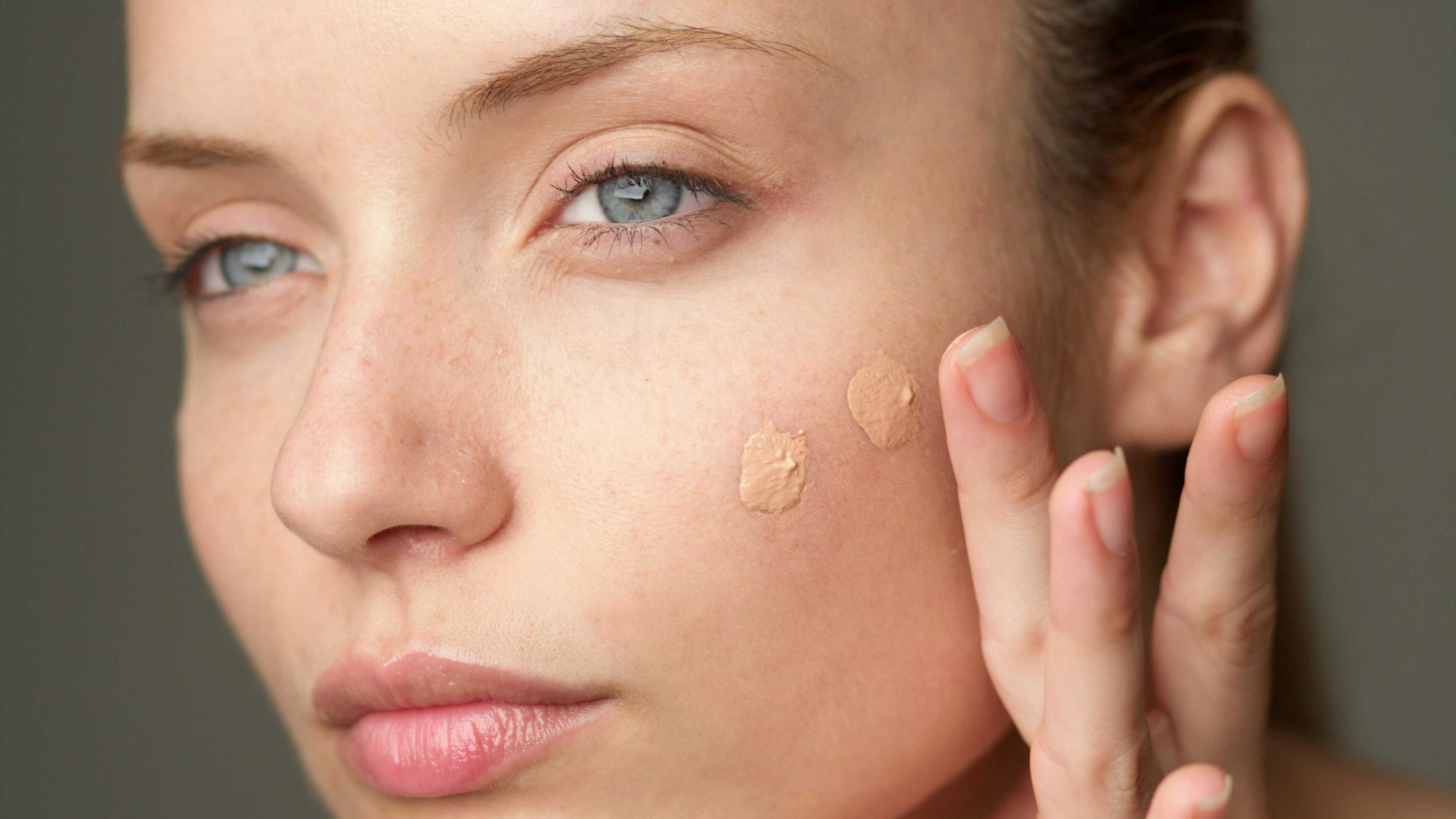 Light Coverage: Fresh-Faced & Breathable