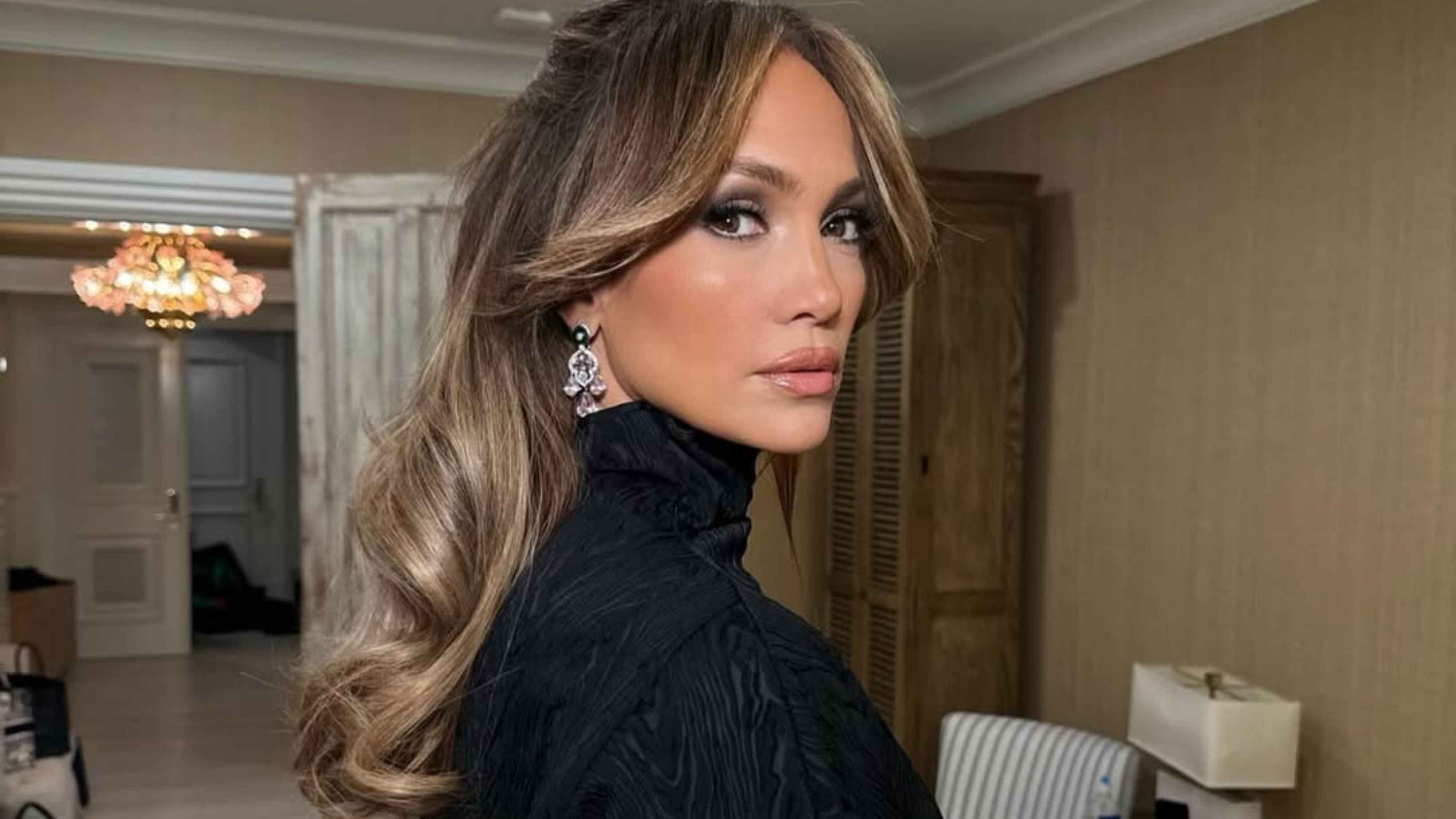 Soft Waves with Curtain Fringe